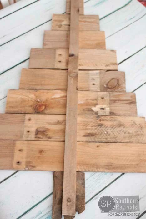 Handmade Pallet Wood Christmas Tree Photo & Card Holder