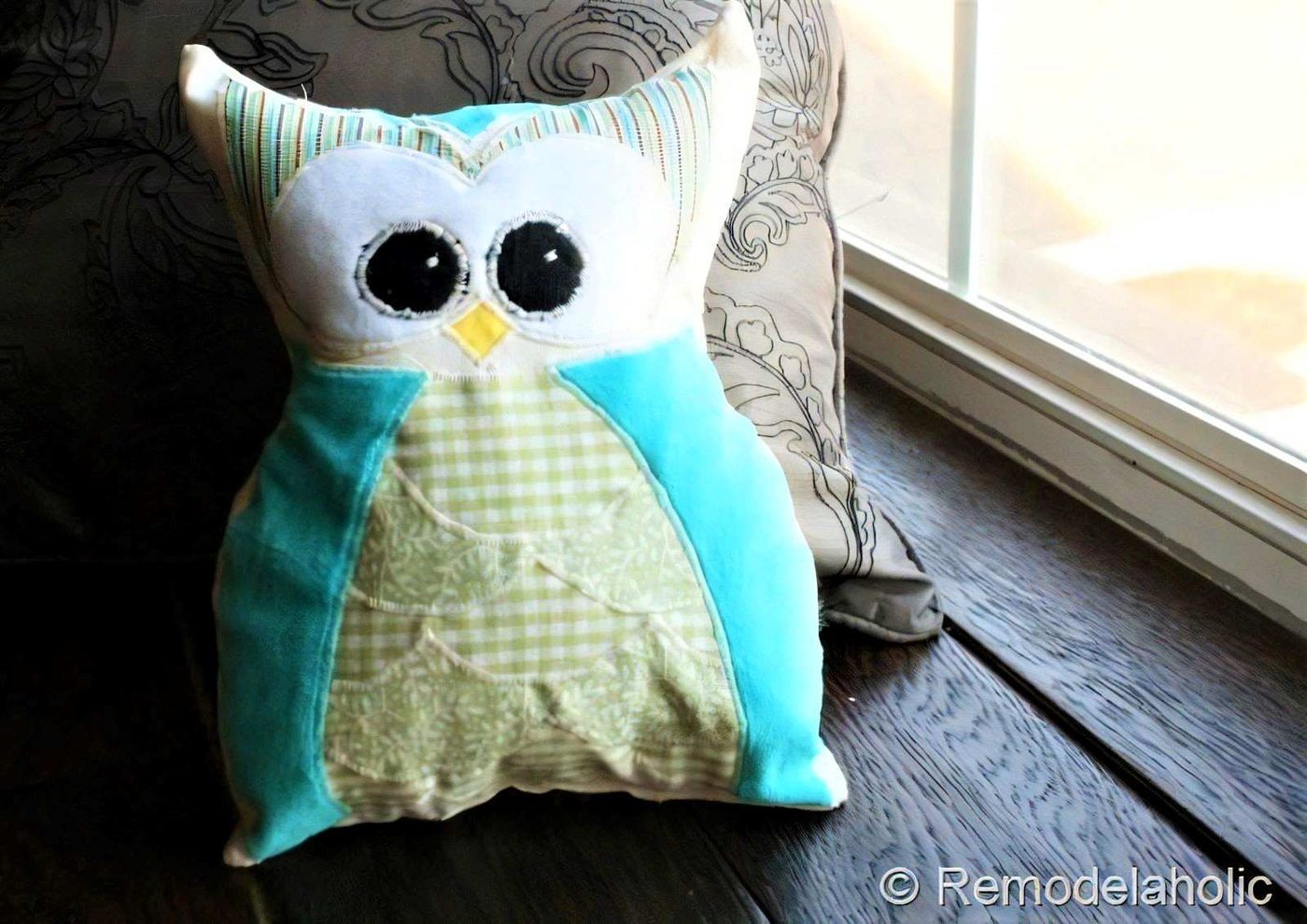 2 Owl Stuffy Pillow IMG 1581 600x424 600x424 023518