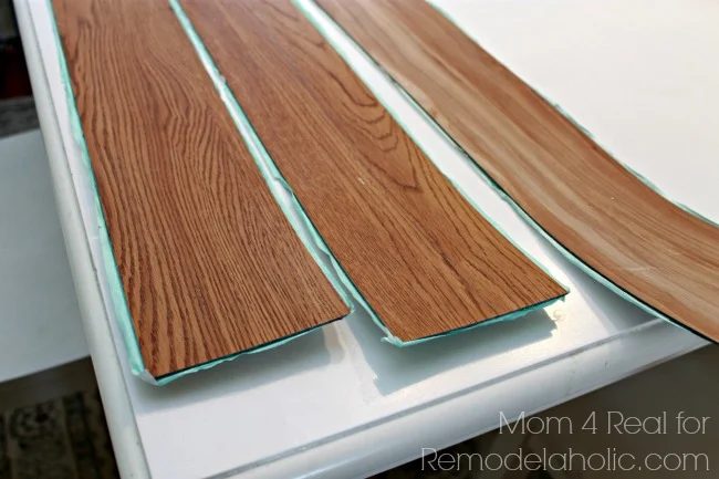 Vinyl peel and stick flooring