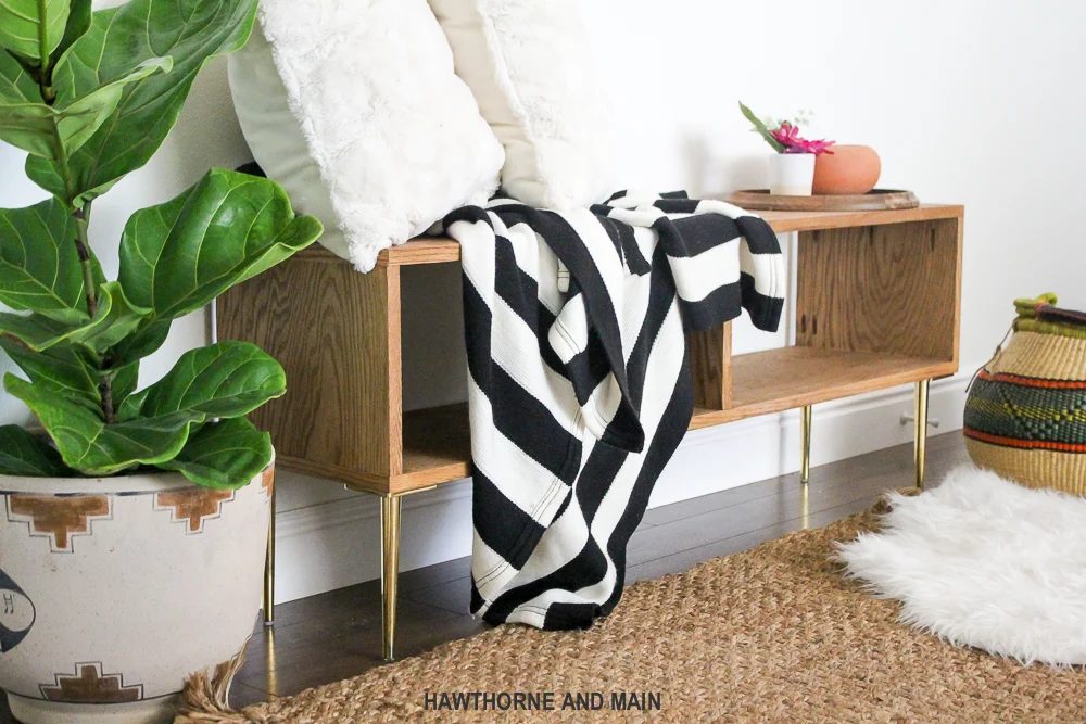 Grab a Seat! 25 memorable Handmade Plywood Benches and Other Seating options