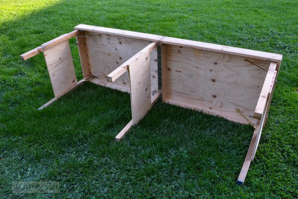 outdoor workshop folding workbench