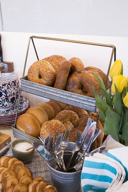 How to set up a fun, cute, and straightforward bagel buffet for a breakfast or brunch party. well fitted for Mother's Day, bridal showers, baby showers, or just a fun get-together 