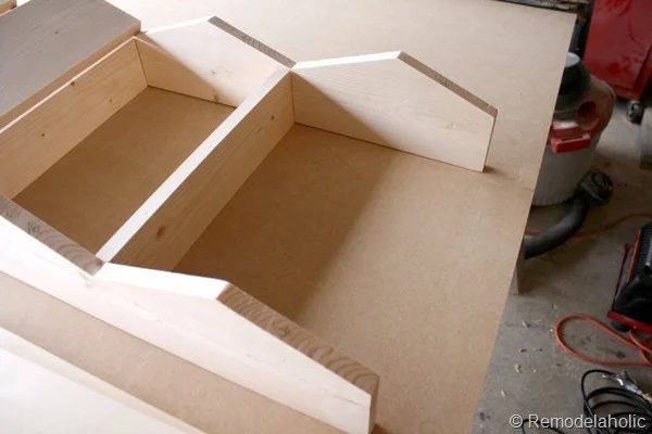11a Rustic Wood Wall Storage Bins walkthrough Bekob