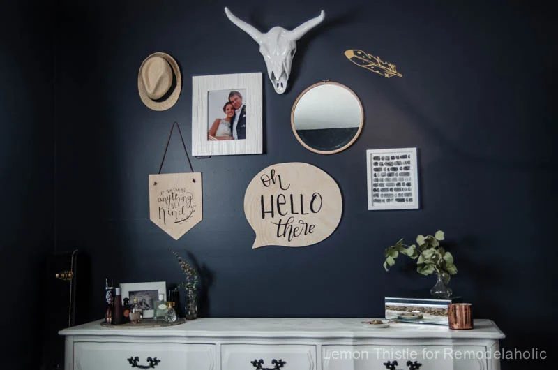 Love this speech bubble sign! You could put ANY phrase on it- or make it a chalkboard.