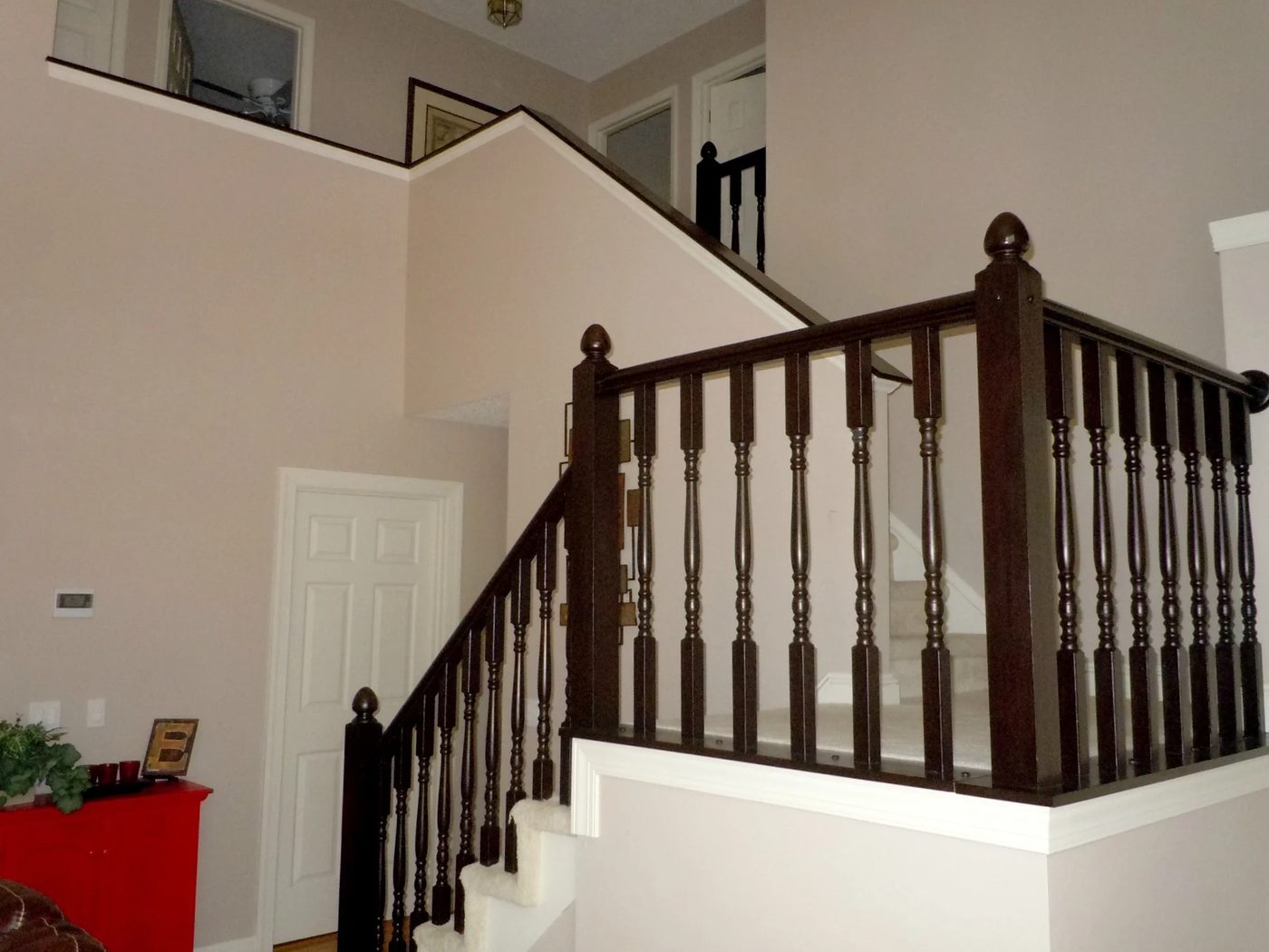 how to stain an oak handrail to dark java using gel stain, Semi-Domesticated Mama featured on Bekob