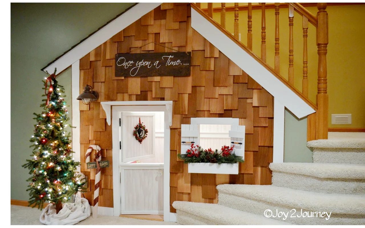 Under the stairs kids play house (18)