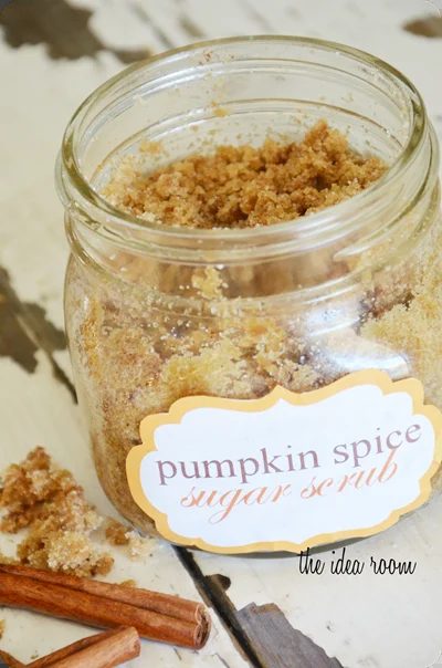 If you love the luxury of sugar scrubs but hate the luxury price tag, try making your own! Use essential oils for any of these Handmade sugar scrub recipes. 25 Refreshing Handmade 