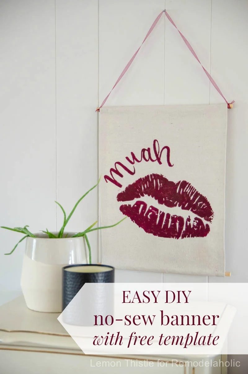 walkthrough for an straightforward no-sew banner for a Valentine's Day wall hanging -- so straightforward to customize for any holiday @Bekob