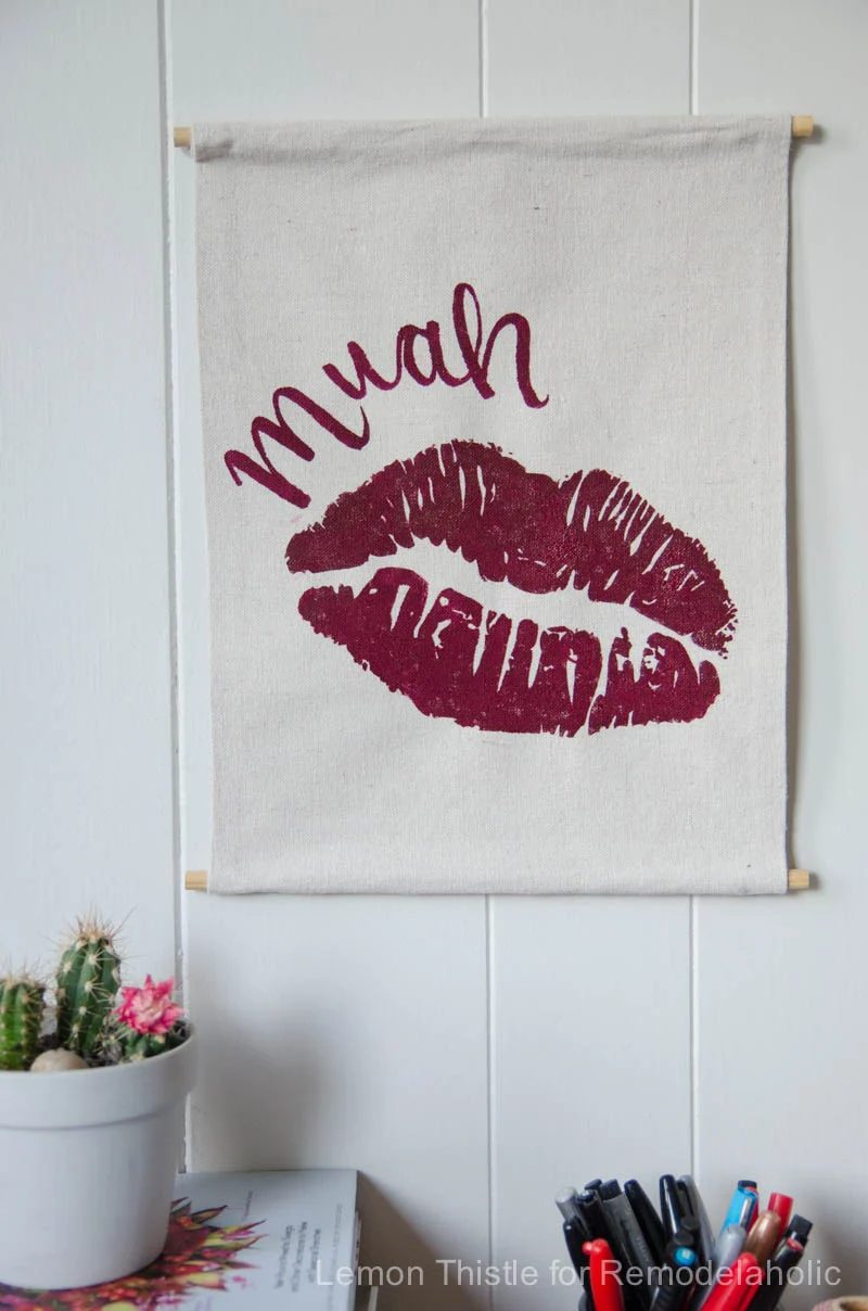 Handmade Valentine's Day Banner- it's about time I found some Valentine decor that's not tacky!