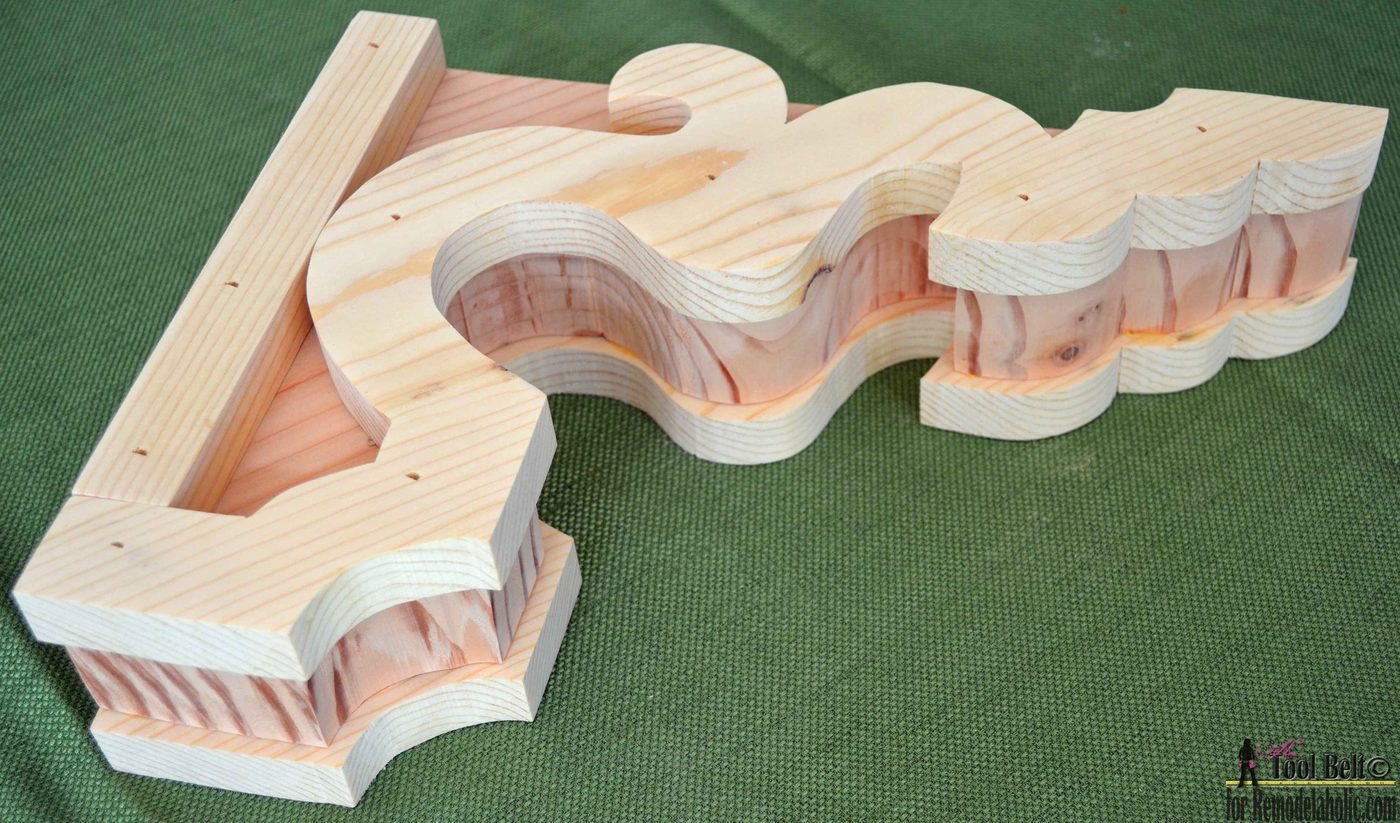 Handmade corbels inspired from these vintage finds, pattern and walkthrough on Bekob.com