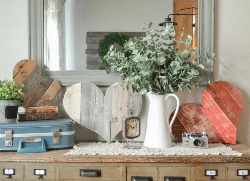 Rustic Handmade Pallet Wood Hearts + Free Templates
