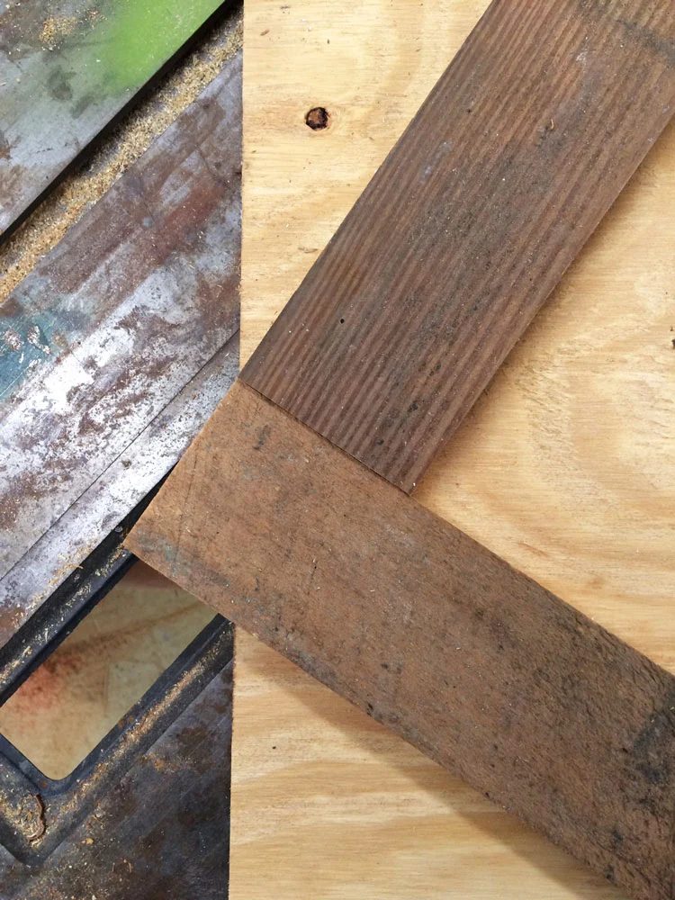 Placing the first boards on the tabletop