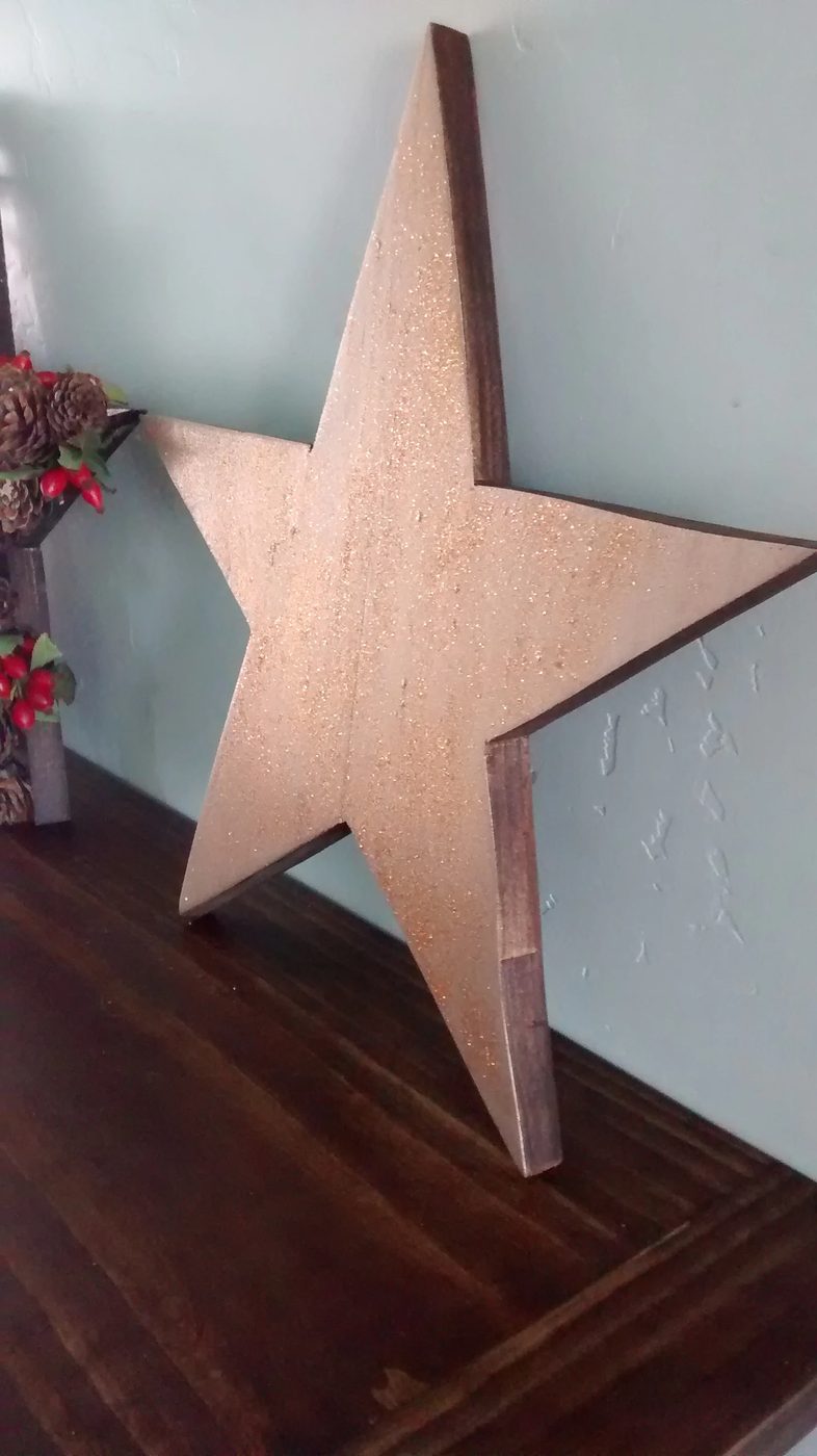 Gold Glitter Star | How to build 3 wooden Christmas stars from just ONE board, for about $12. These decorative wood stars are great for decorating for the Fourth of July and year r