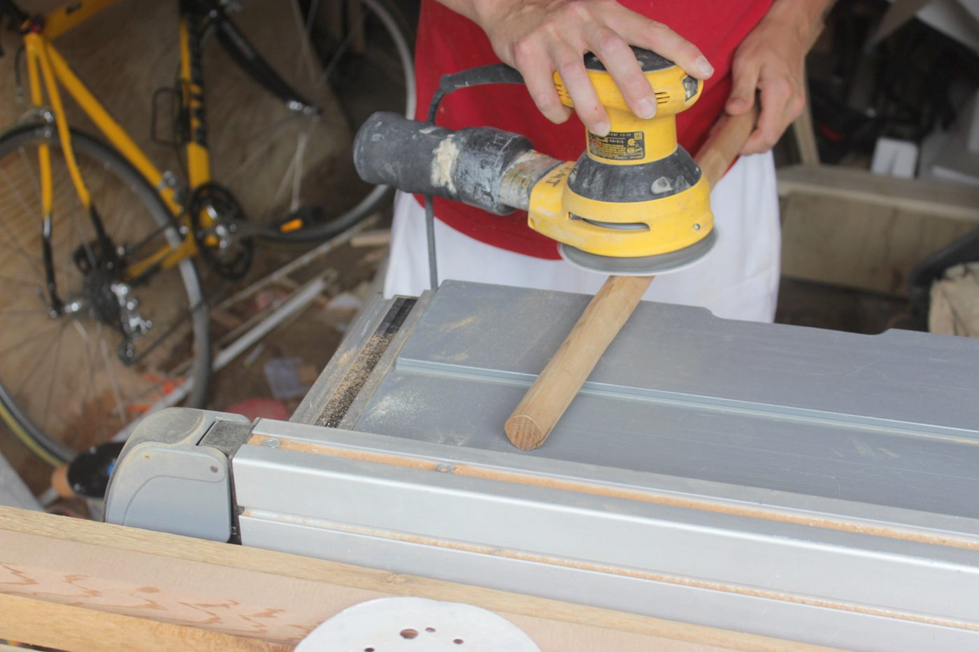 How to Build a Wooden Planter Stand | Home Coming for Bekob.com