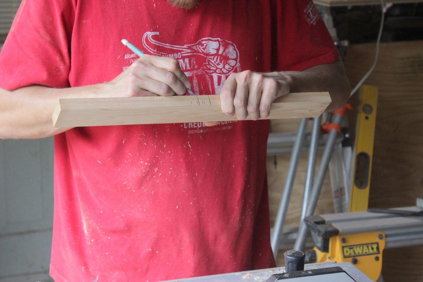 How to Build a Wooden Planter Stand | Home Coming for Bekob.com