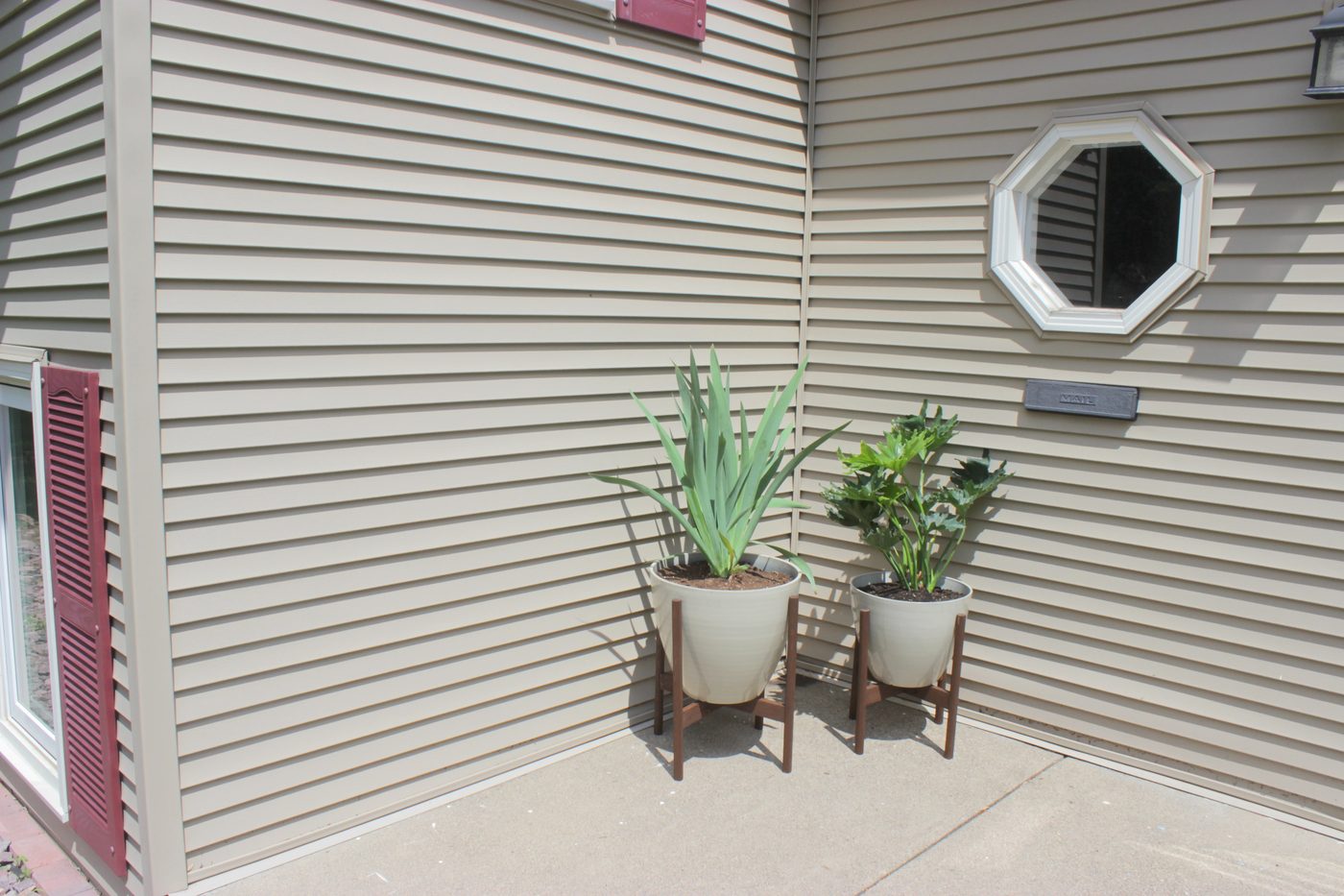 Handmade Modern Planter Stands | Home Coming for Bekob.com