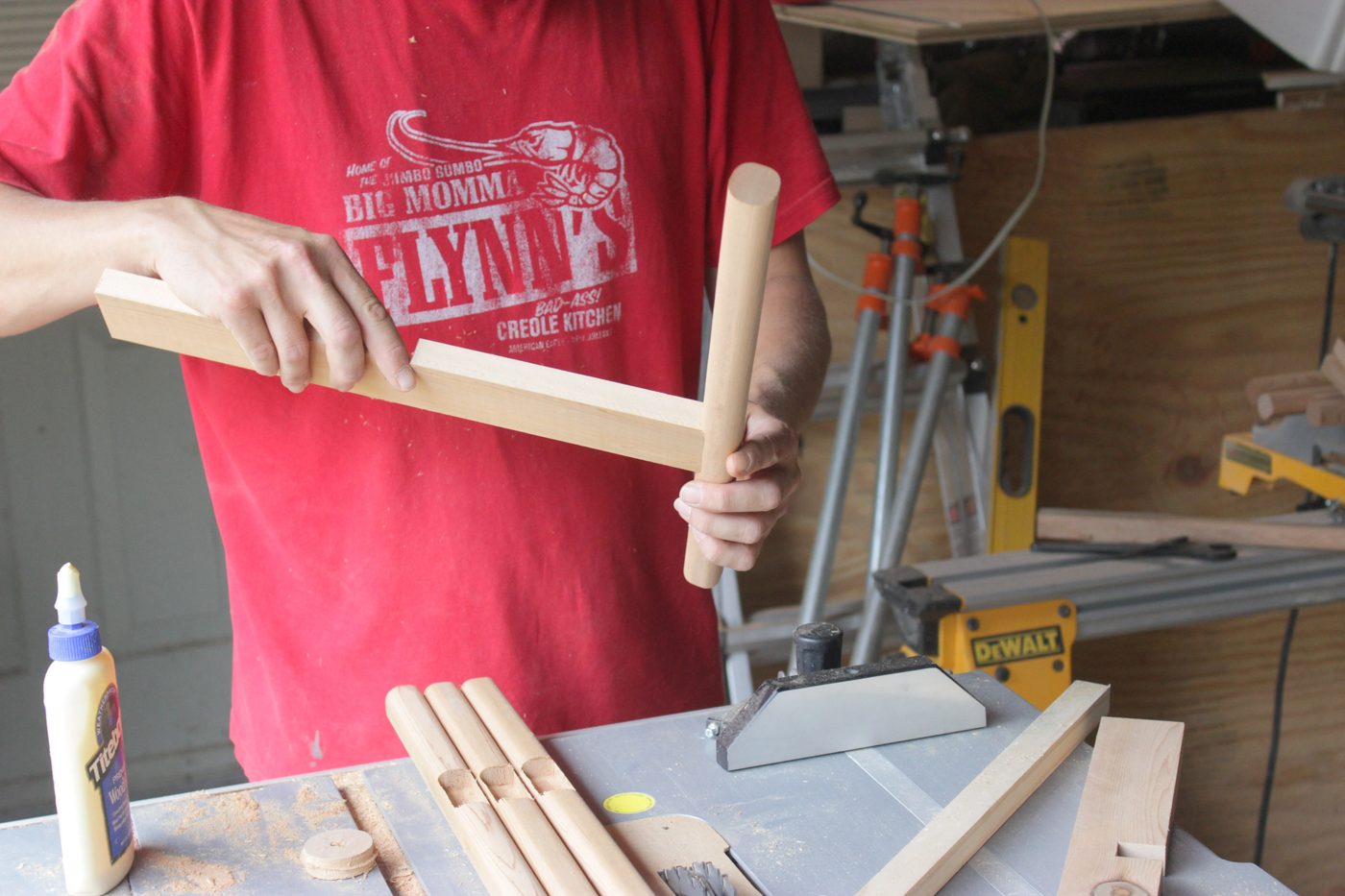 How to Build a Wooden Planter Stand | Home Coming for Bekob.com