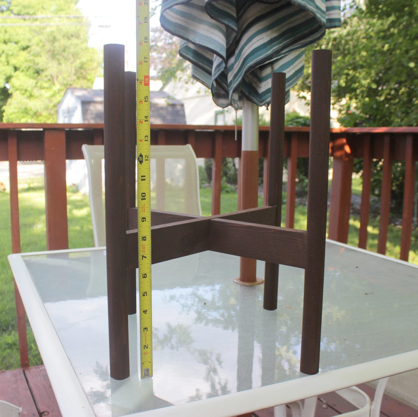 How to Build a Planter Stand | Home Coming for Bekob.com