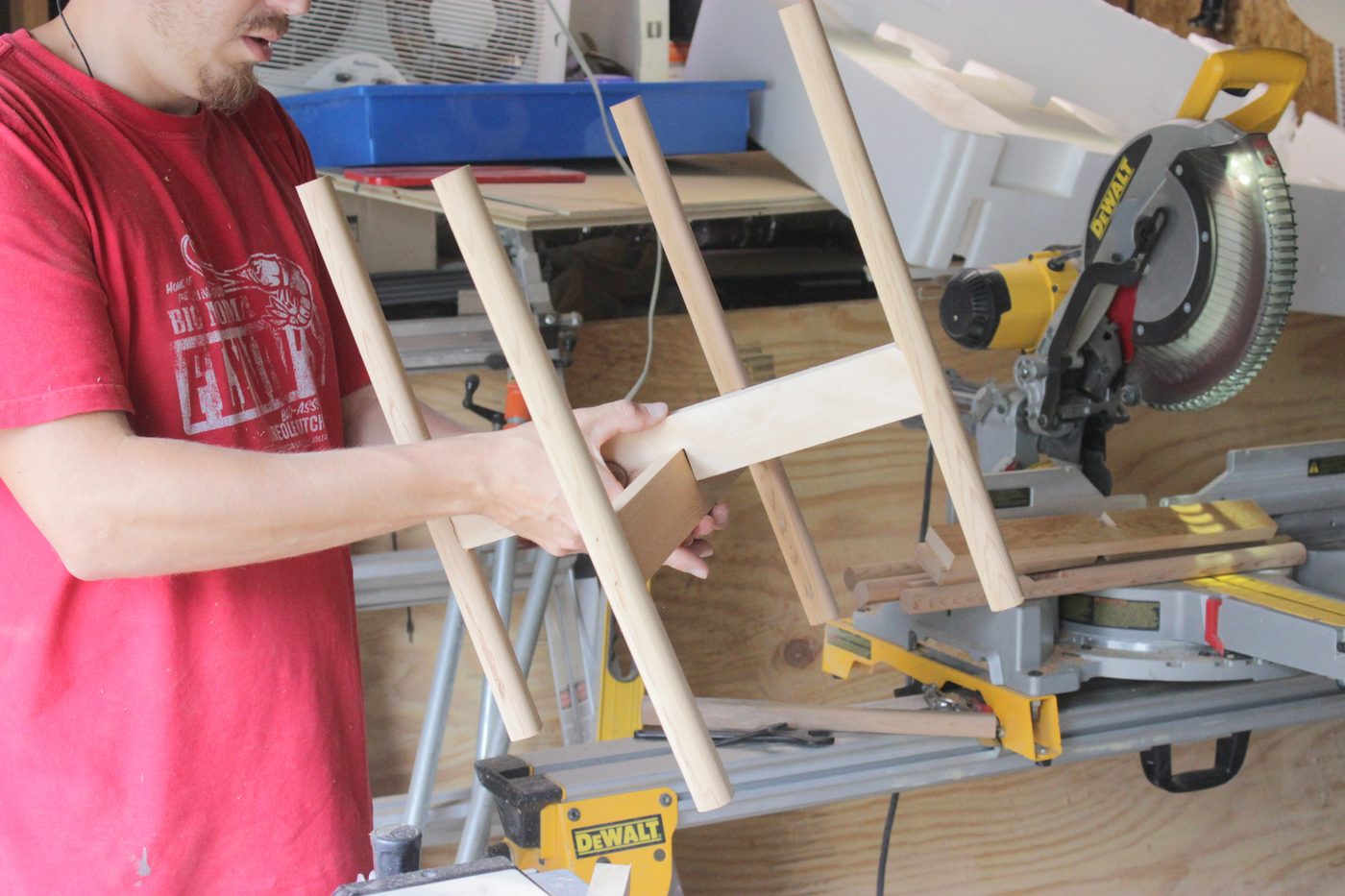 How to Build a Wooden Planter Stand | Home Coming for Bekob.com