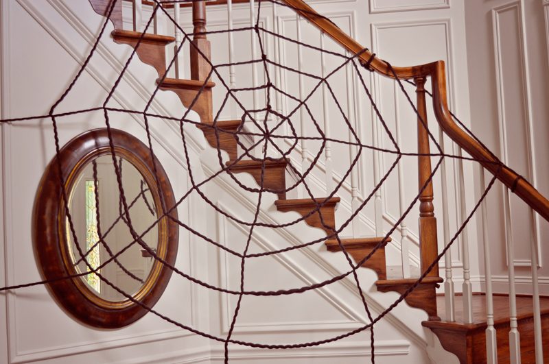 How to make an extra large spider web | straightforward Handmade decor for a Halloween party: an oversized yarn spiderweb, so straightforward to make but such a big impact! | direc