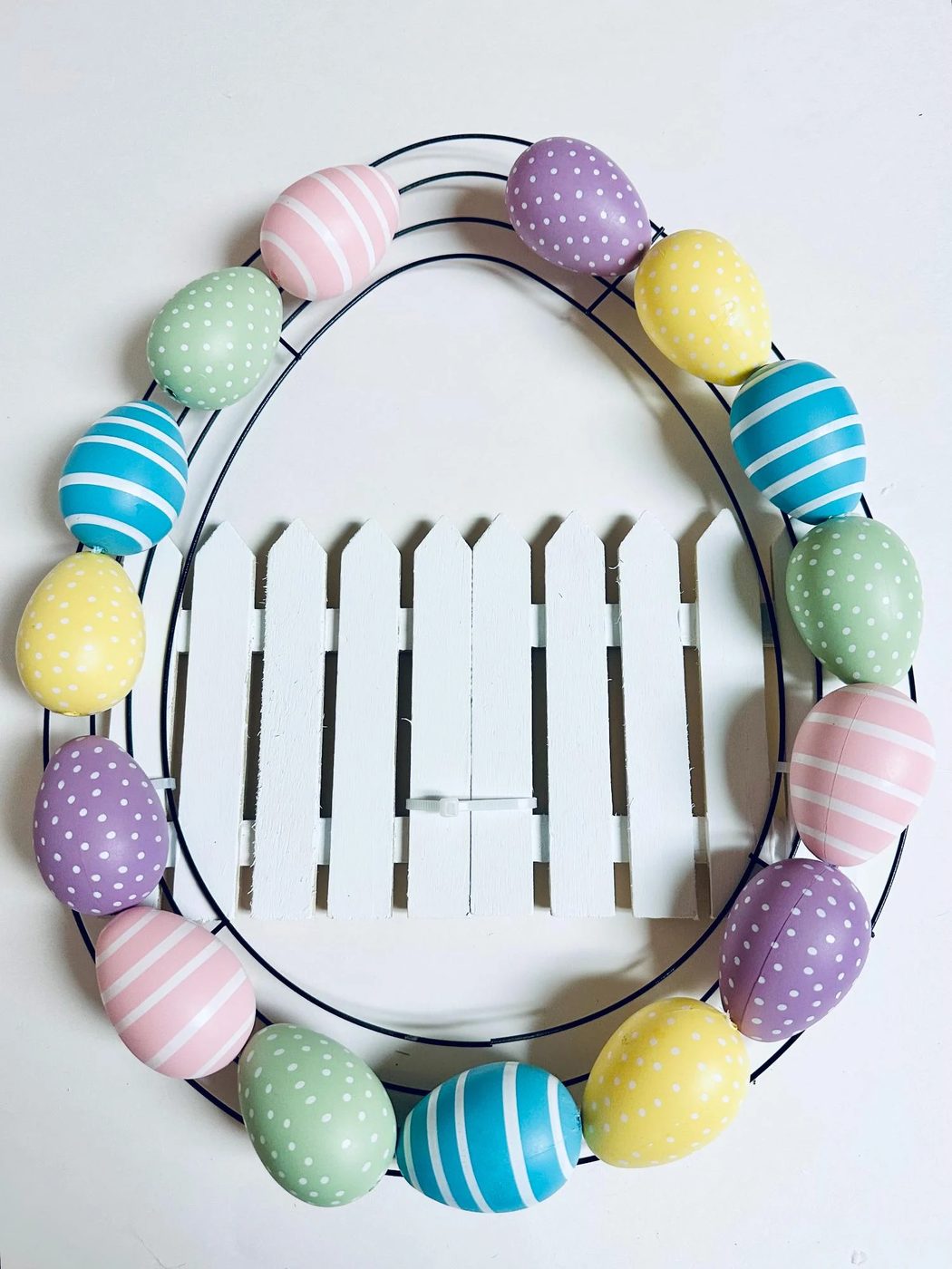 Dollar Tree Easter Egg Wreath Handmade Bunny Butt walkthrough, Bekob (6)