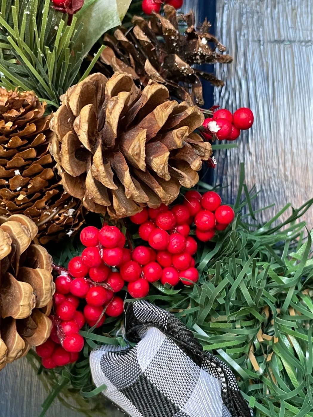 Making A Dollar Tree Christmas Wreath Quick straightforward low-cost, Bekob (18)