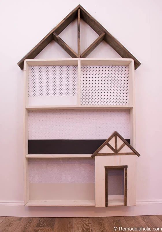 Dollhouse With Building Plan And Free Printables 1