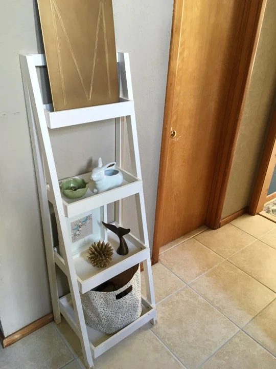 If you're struggling with dated tile, give your floors an straightforward update! It's direct and inexpensive to dye grout to refresh your older tile floor.