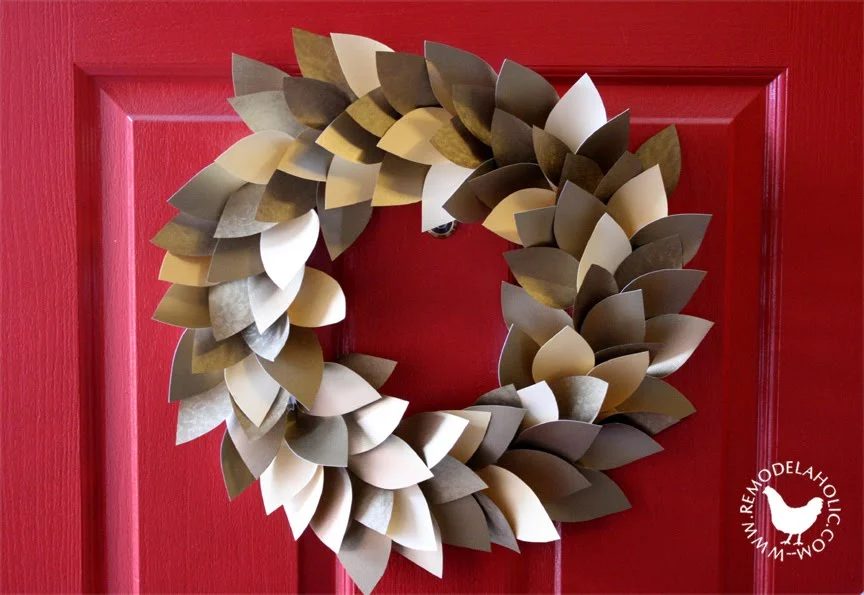 straightforward Paper Christmas Decoration: How to Make a Paper Leaf Wreath