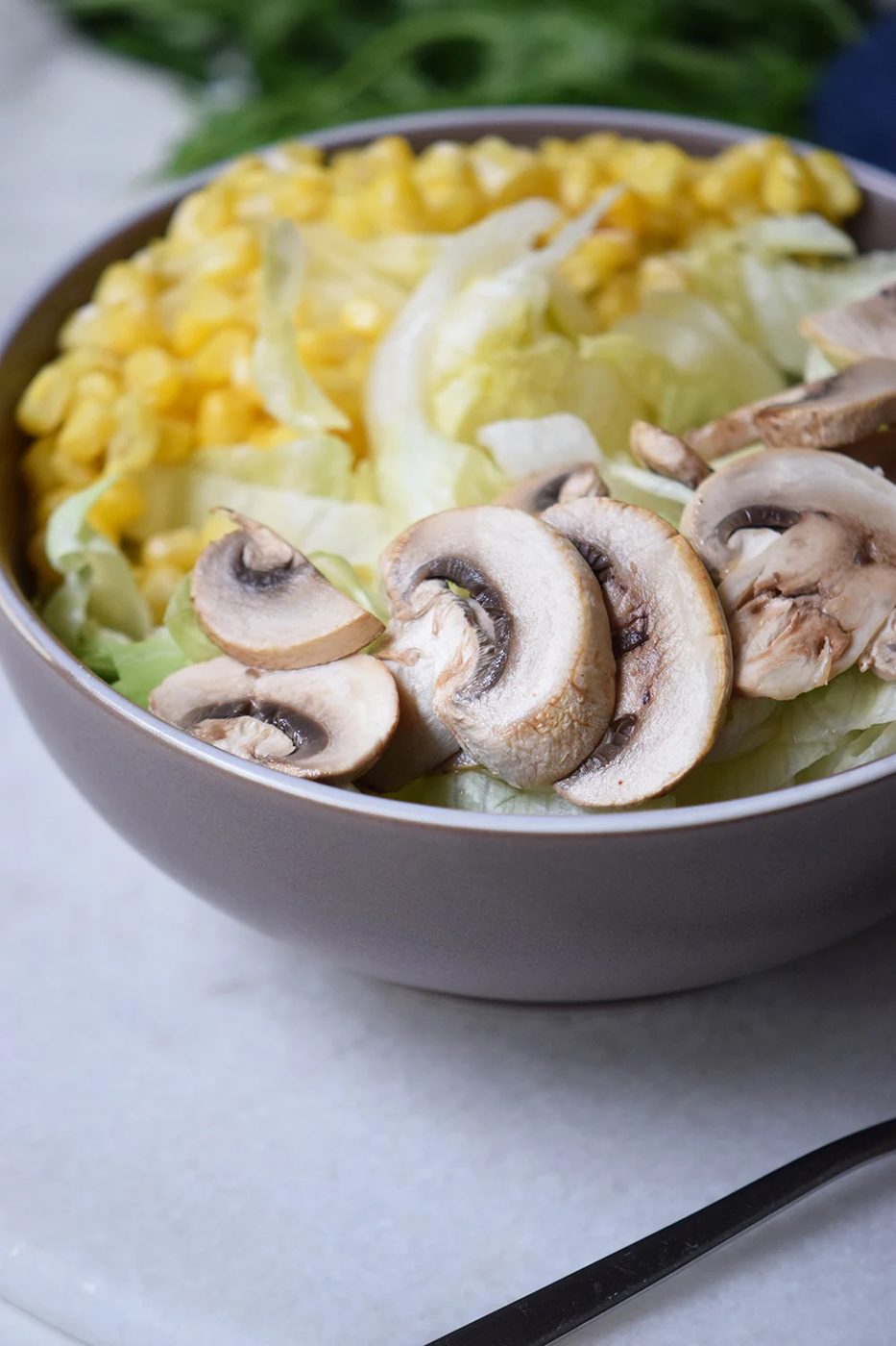 A quick, filling, and yummy lunch option. Easiest Grilled Mushroom Salad via Bekob.com