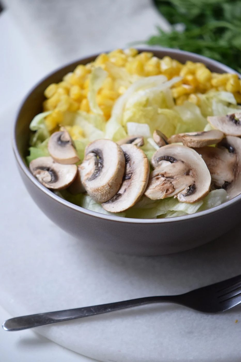 A quick, filling, and yummy lunch option. Easiest Grilled Mushroom Salad via Bekob.com