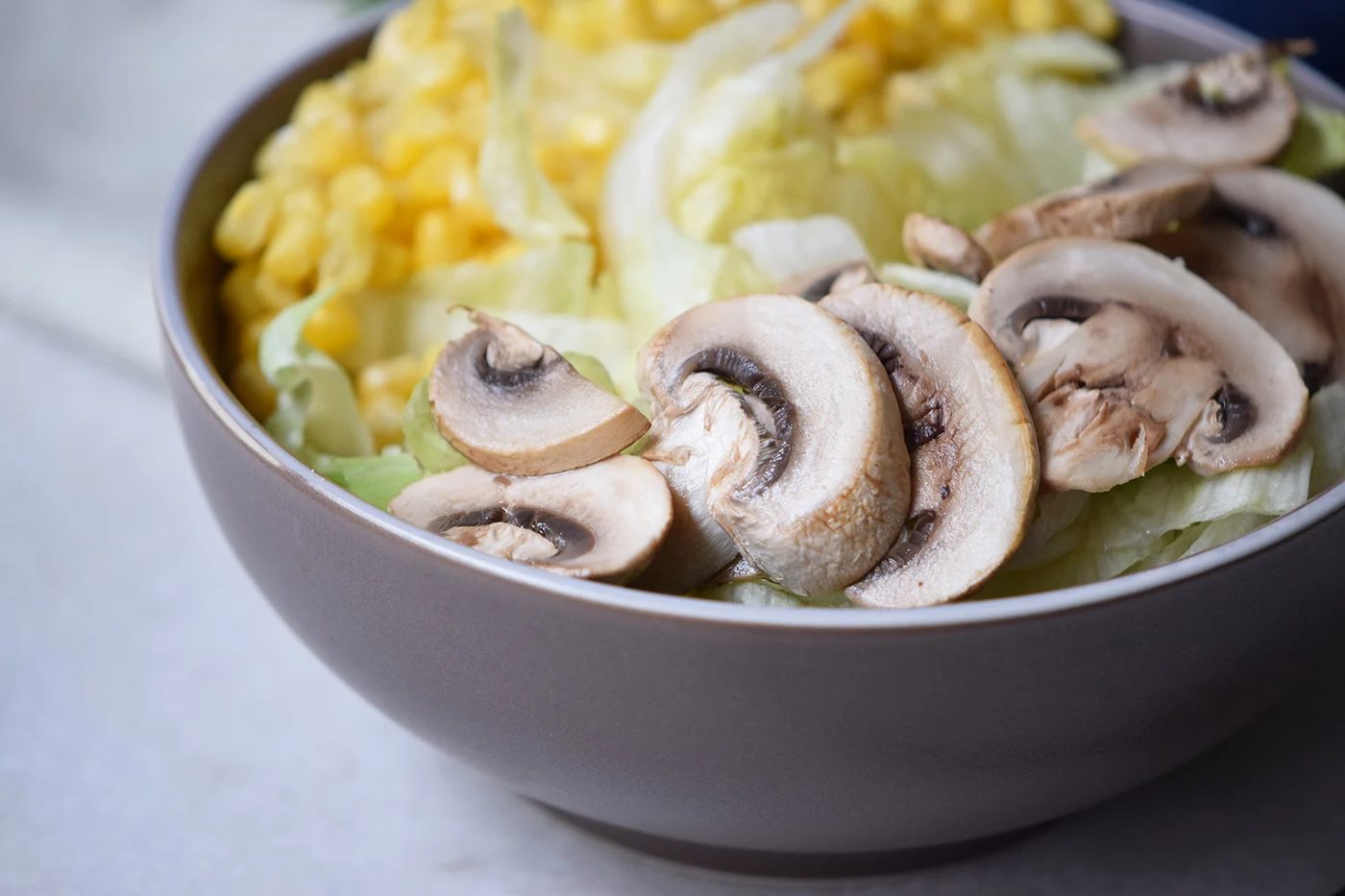 A quick, filling, and yummy lunch option. Easiest Grilled Mushroom Salad via Bekob.com