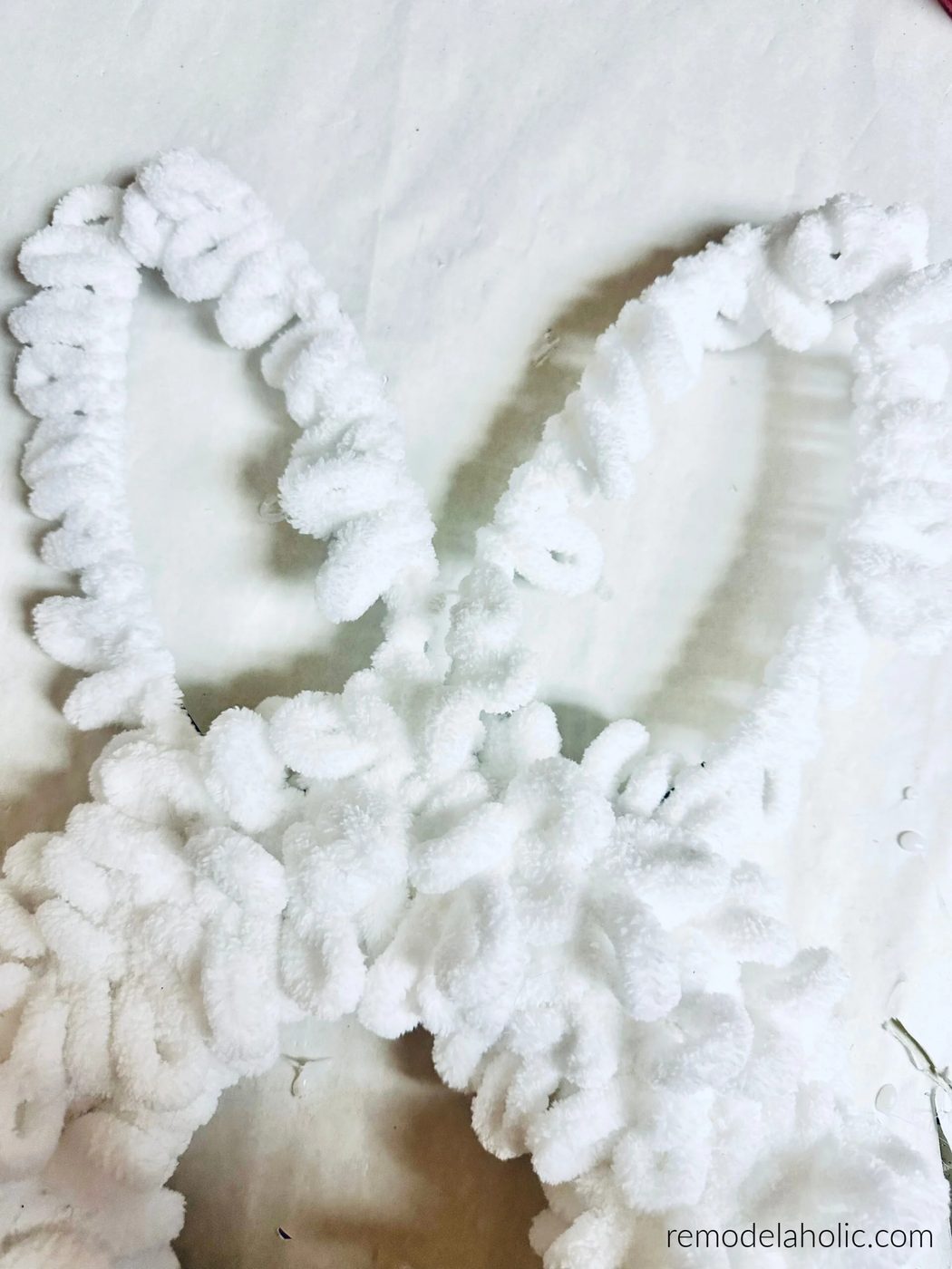 straightforward Handmade Dollar Tree Yarn Bunny Wreath walkthrough, Bekob