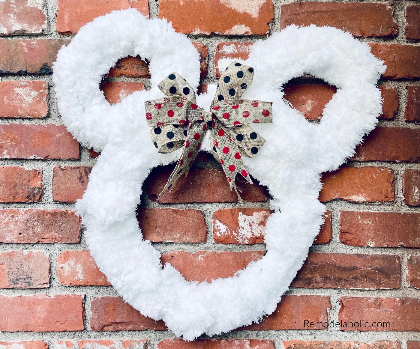 Dollar Tree Handmade Mickey Mouse Wreath for Winter Disney Decor