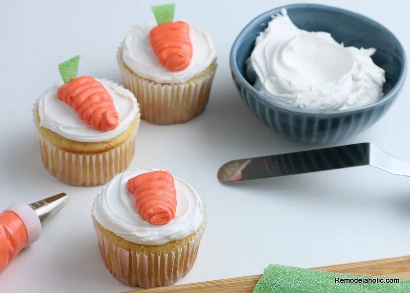 straightforward Easter Cupcakes: How to Decorate a Carrot Cupcake