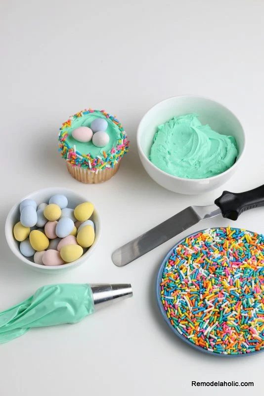 Easter Cupcakes: How to Decorate an Easter Egg Nest Cupcake
