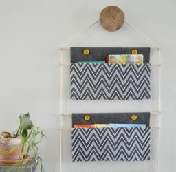 Extra 13 Hanging Book Holder 2