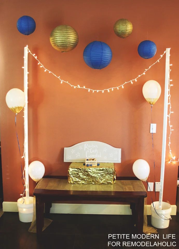 The well fitted straightforward light stands for your next garden party, indoor wedding, or shower!