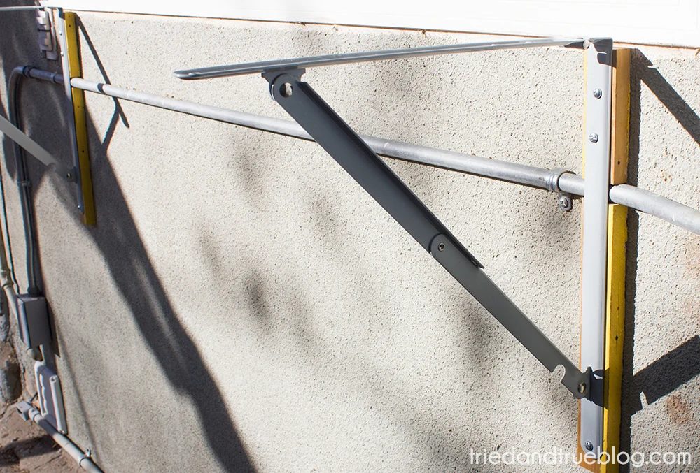 Handmade Bar height fold down table makes outdoor entertaining a breeze! by Tried and True featured on @Bekob