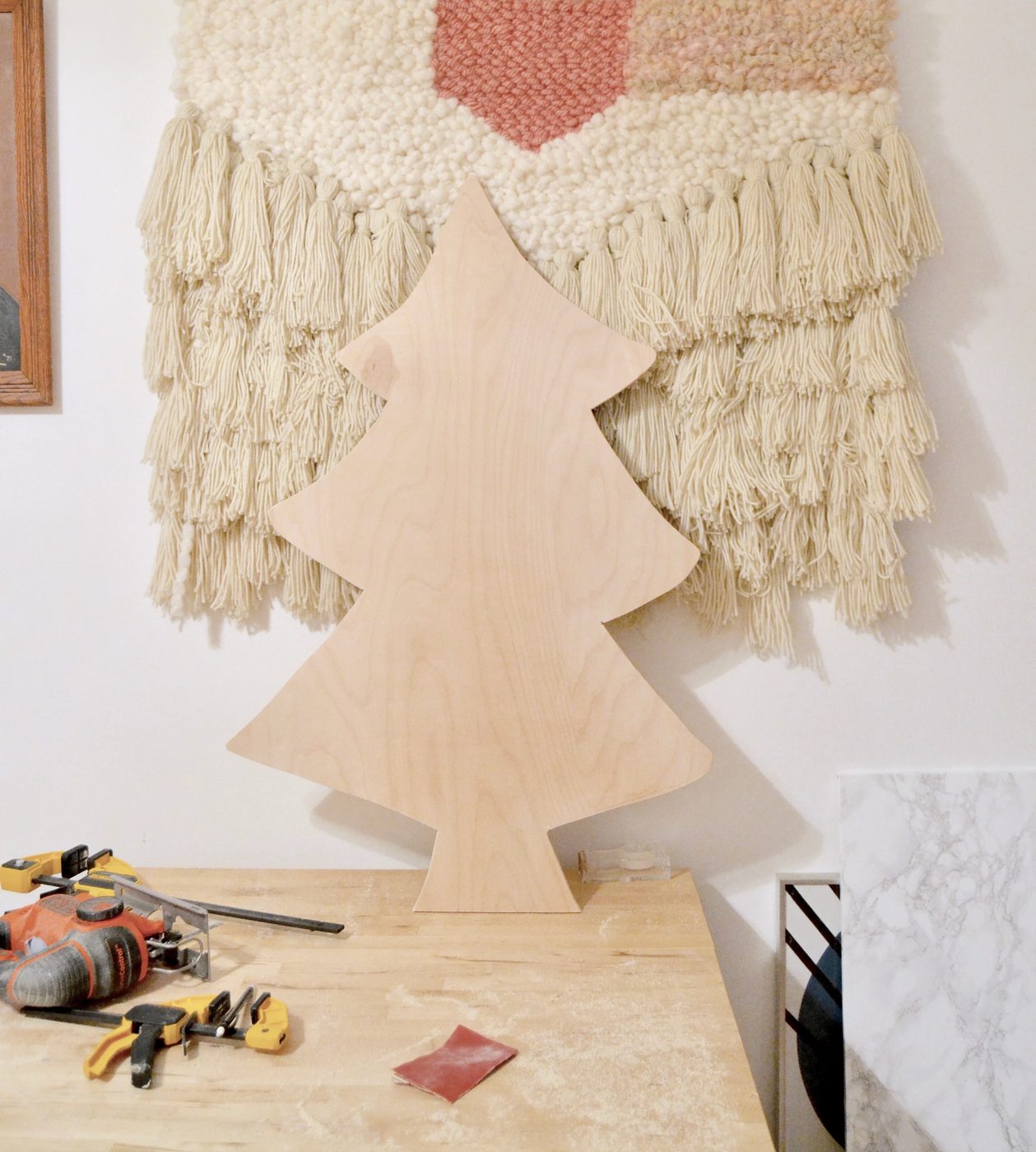How To Build An straightforward Handmade Plywood Christmas Tree With Lights, Best Friends Pizza Club Featured On Bekob