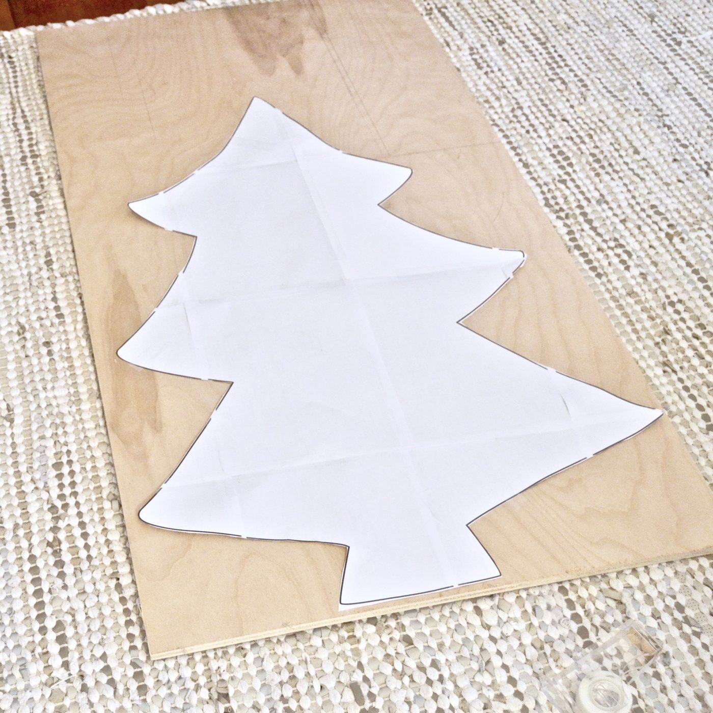 How To Build An straightforward Handmade Plywood Christmas Tree With Lights 01, Best Friends Pizza Club Featured On Bekob
