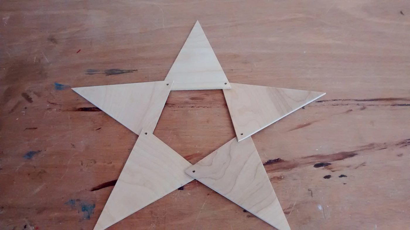 Bekob Pennant Star Assembly (3)