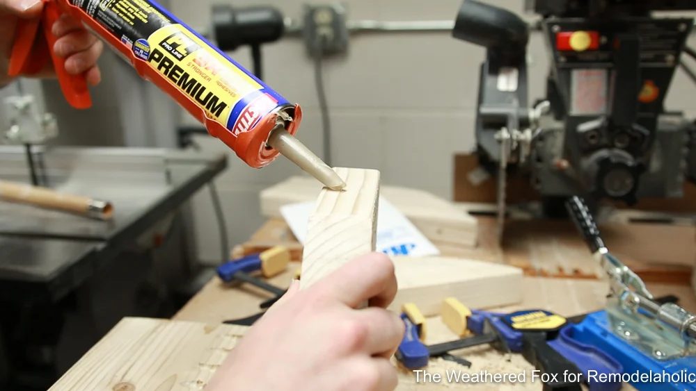 construction adhesive to attach outdoor bench legs, How to make a wooden bench