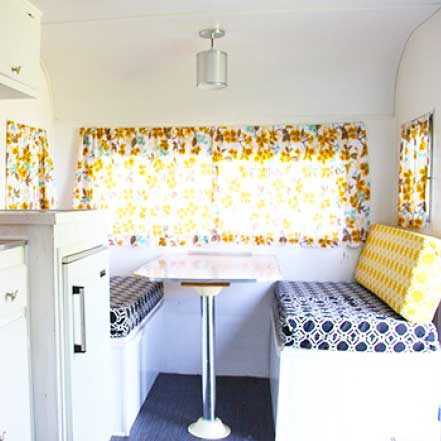 trailer-camper-dining