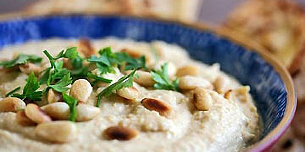 straightforward-peasy Hummus Recipe and Recipe Link Party