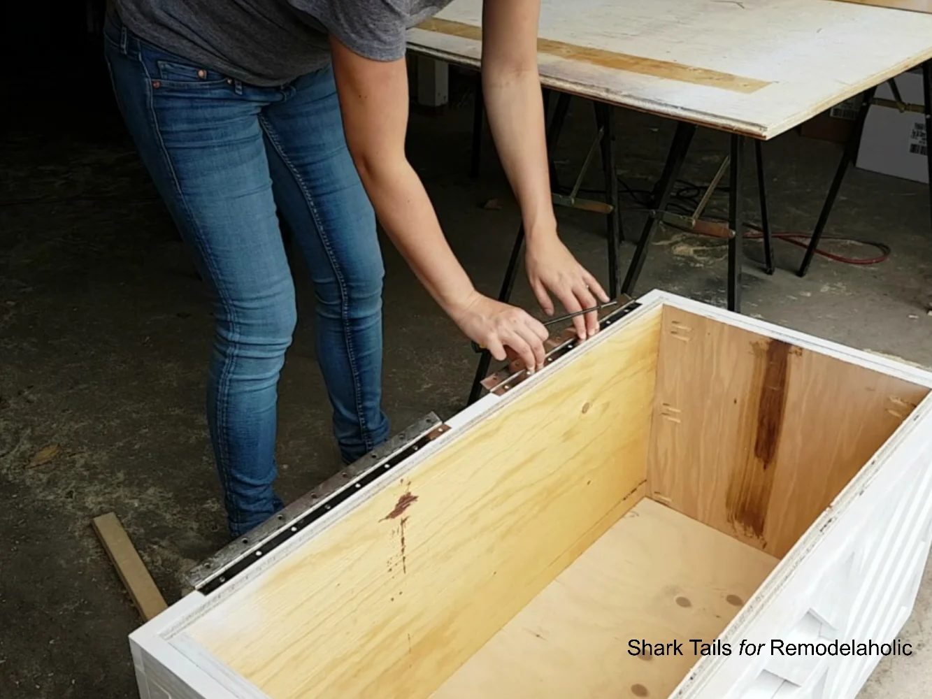 how to build a one sheet plywood storage box with lid, add hinge