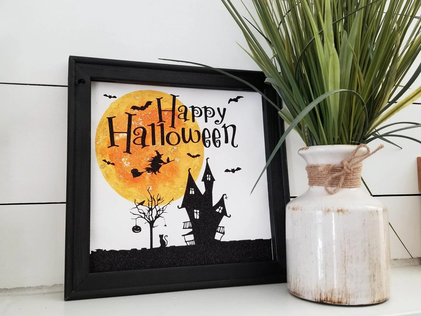 12 straightforward Spooky (or Not) Halloween Decor Tutorials