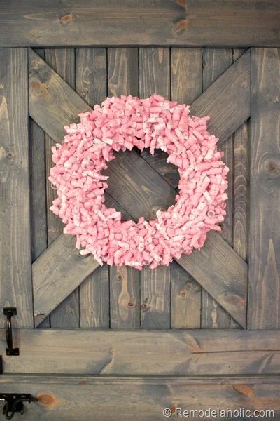 A pretty way to decorate your home with a paper curl Valentine Wreath at Bekob.com