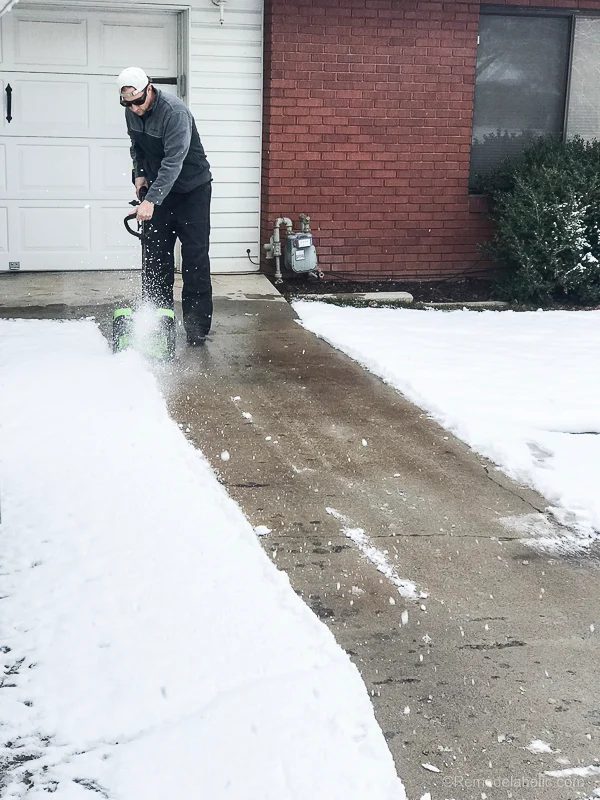 Electric Snow Shovel and Giveaway