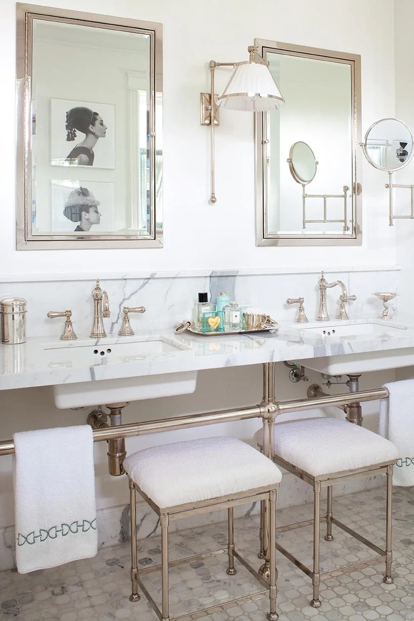 elegant bath with chrome, Anne Hepfer via Bekob.com